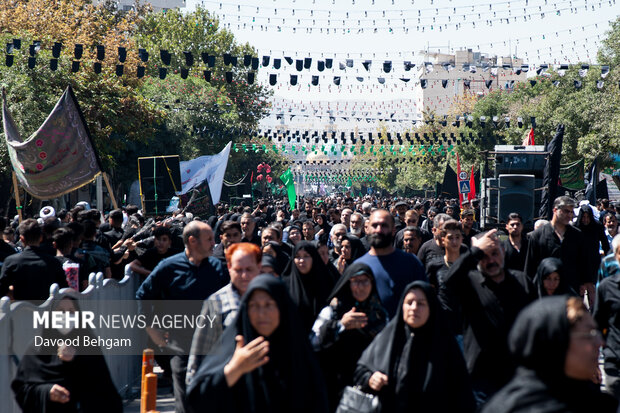 پیش بینی ورود حدود ۸ میلیون زائر به مشهد مقدس