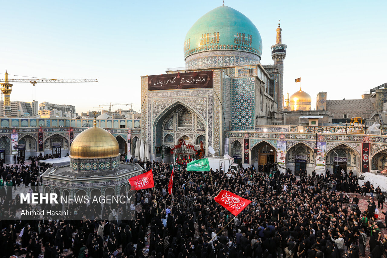 Иранцы скорбят о поминовении имама Резы (АС)