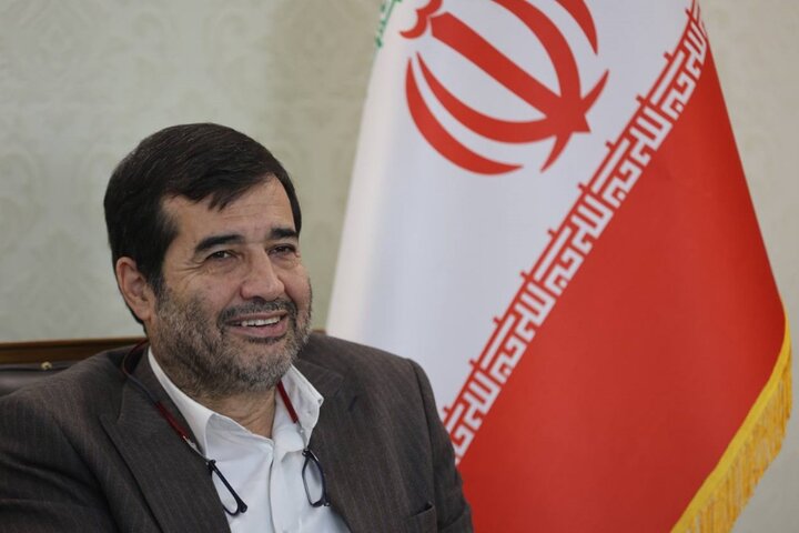 وزیر ورزش و جوانان وارد شیراز شد وزیر ورزش و جوانان وارد شیراز شد