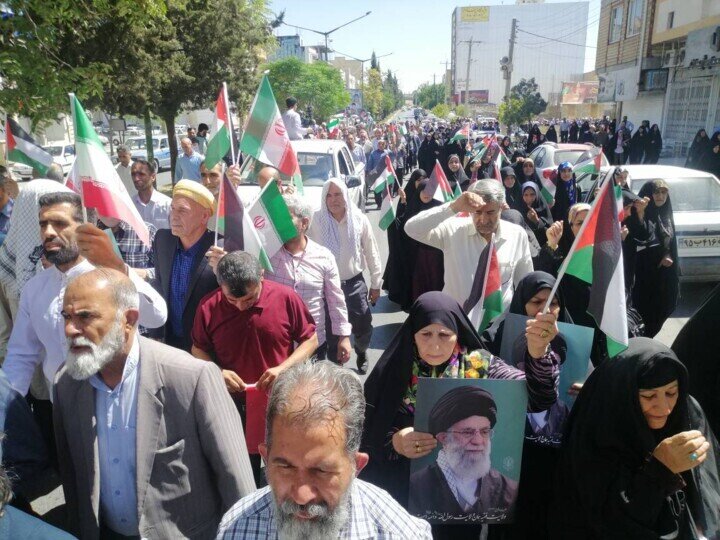 راهپیمایی مردم ایلام در حمایت از مظلومان غزه برگزار شد