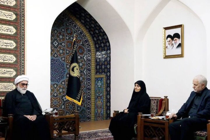 دولت زیرساختهای حمل و نقل به مشهد را برای زائران توسعه دهد دولت زیرساختهای حمل و نقل به مشهد را برای زائران توسعه دهد