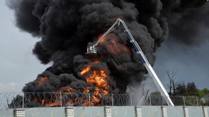 Fire engulfs Russia's arms depot in Voronezh region(+VIDEO)