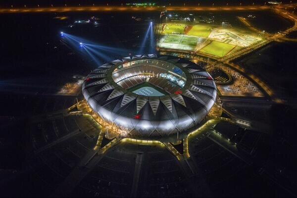 جنجال در فوتبال عربستان بر سر ورزشگاه میزبان پرسپولیس و الاهلی