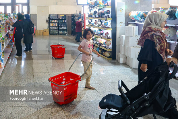 دهمین جشنواره و نمایشگاه نوشتافزار ایرانی 30