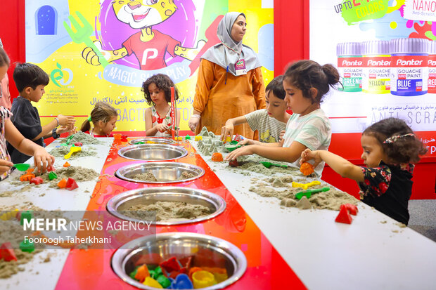 دهمین جشنواره و نمایشگاه نوشتافزار ایرانی 10