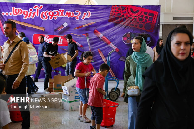 دهمین جشنواره و نمایشگاه نوشتافزار ایرانی 23