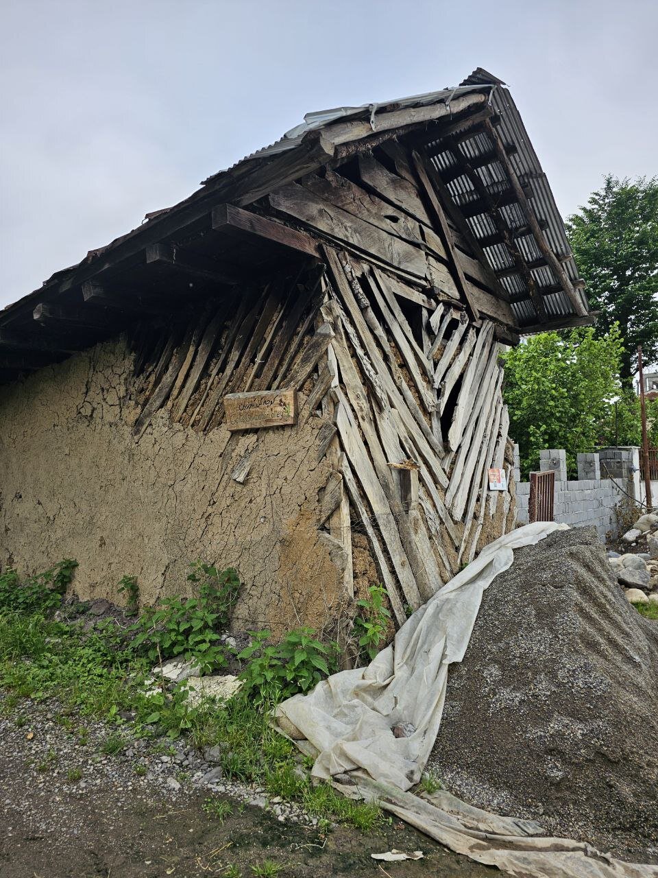 آخرین تقلای روستای شانهتراش برای حفظ بافت قدیمی
