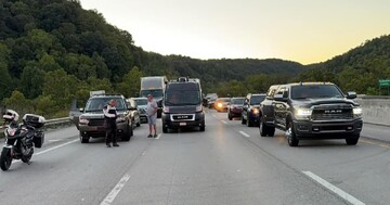 7 people injured in Kentucky highway shooting