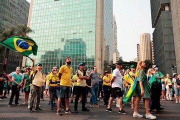 Thousands of Brazilians rally to protest against blocking X