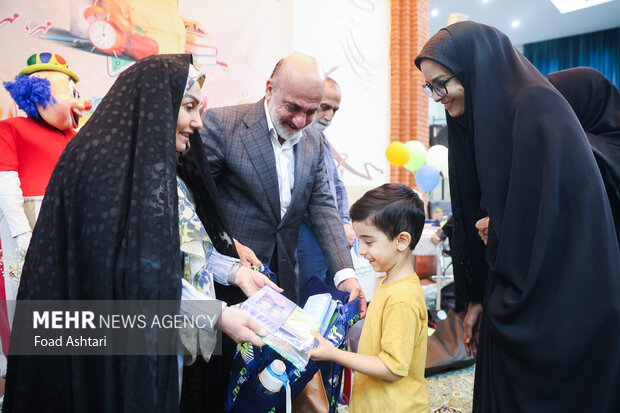 جشن ماه مهر و مهربانی در خیریه امدادگران عاشورا