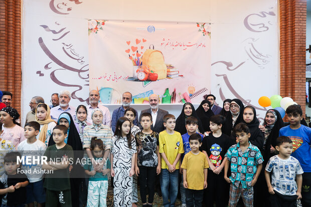 جشن ماه مهر و مهربانی در خیریه امدادگران <a href='https://sayeb.ir/tag/%d8%b9%d8%a7%d8%b4%d9%88%d8%b1%d8%a7'></div>عاشورا</a>