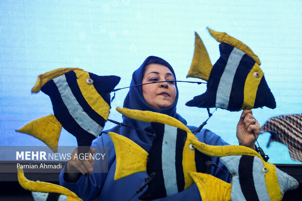 نمایش «زندگی در اعماق اقیانوس» 