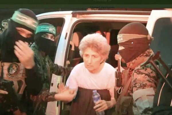 أسيرة صهيونية: إسرائيل لا تعلم شيئا عن انفاق حماس ونتنياهو يكذب!