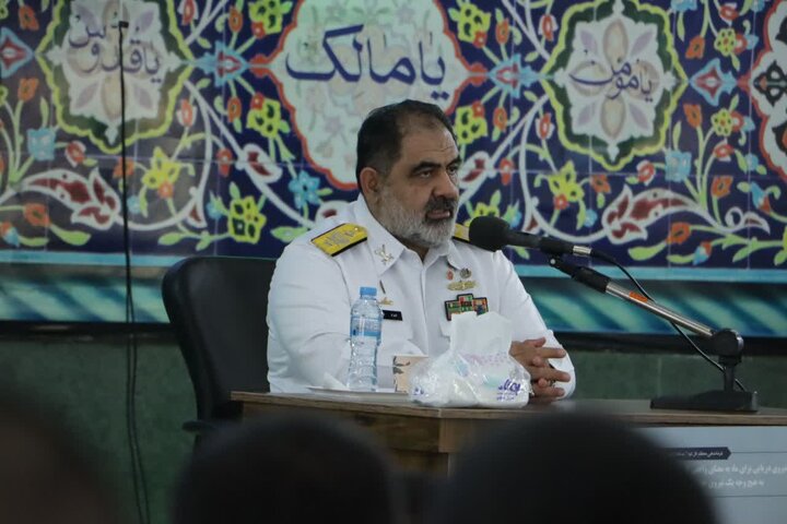 قائد البحرية الايرانية: نقول للأعداء أنتم ادنى من أن تقفوا ضد إرادة الدول الإسلامية وجبهة المقاومة