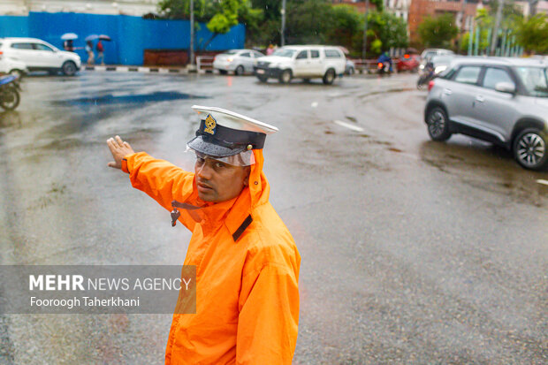 گذر از مرزها