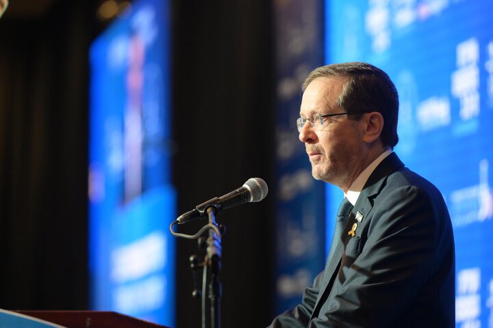 هرتزوگ: ضربه بزرگی را در آغاز جنگ دریافت کردیم هرتزوگ: ضربه بزرگی را در آغاز جنگ دریافت کردیم