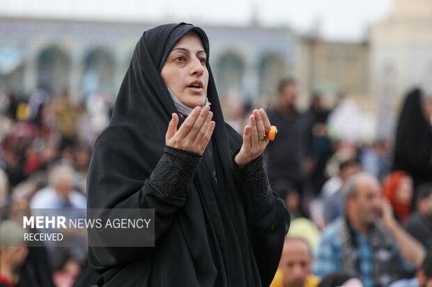 برگزاری قرائت جمعی زیارت امام زمان(عج) در مسجد مقدس جمکران