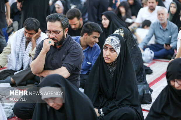 برگزاری قرائت جمعی زیارت امام زمان(عج) در مسجد مقدس جمکران