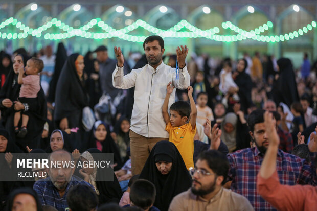 برگزاری قرائت جمعی زیارت امام زمان(عج) در مسجد مقدس جمکران