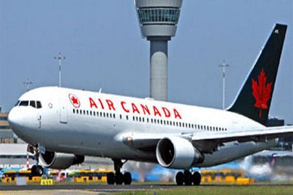 Canadian pilots to stage massive strike over payment