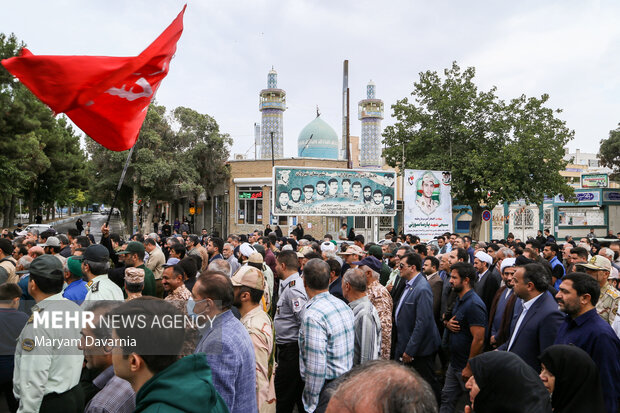 تشییع پیکر مرزبان شهید «پارسا سوزنی» در شیروان