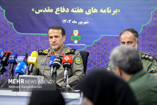 نشست خبری رئیس بنیاد حفظ آثار و نشر ارزشهای دفاع مقدس 4