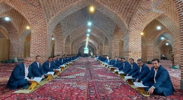 تلاوت سوره مجادله توسط گروه مدیحه‌سرایی محمد رسول‌الله(ص)