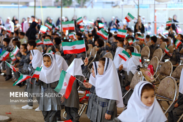 مراسم جشن غنچه ها در همدان