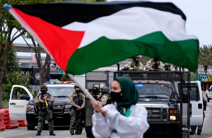 US protesters in Los Angeles decry killing of Gaza kids