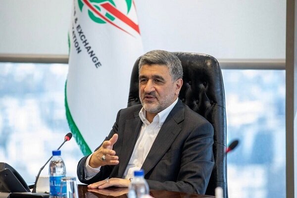 تعیین تکلیف آزادسازی سهام عدالت / با قیمت گذاری دستوری مخالفیم