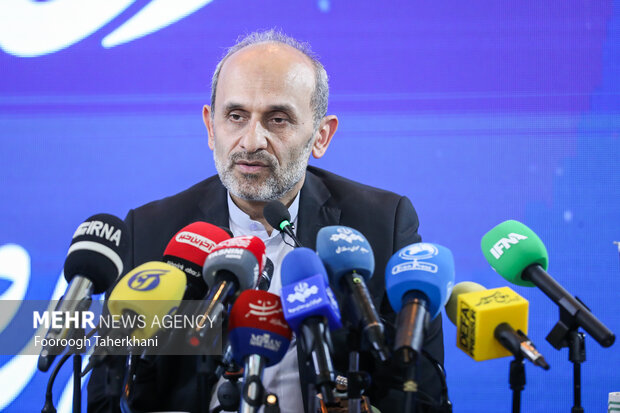 توضیح جبلی درباره پخش سریال خانگی در سیما/ تولید سریال رونق دارد! توضیح جبلی درباره پخش سریال خانگی در سیما/ تولید سریال رونق دارد!