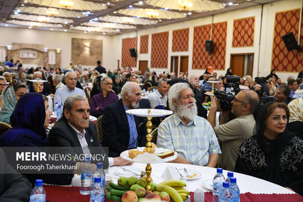 جشن دوازدهمین سالگردتاسیس موسسه هنرمندان