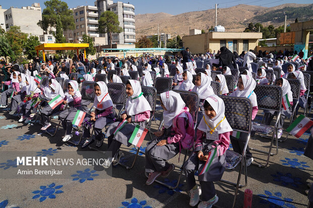 جشن شکوفه ها در شیراز