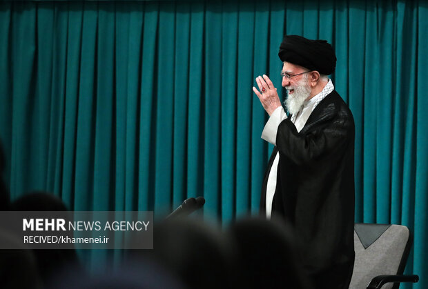 دیدار اعضای کاروانهای اعزامی به المپیک و پارالمپک با رهبر انقلاب 14