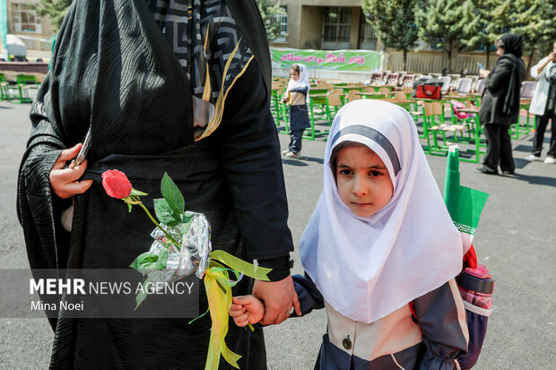 جشن شکوفه‌ها در تبریز