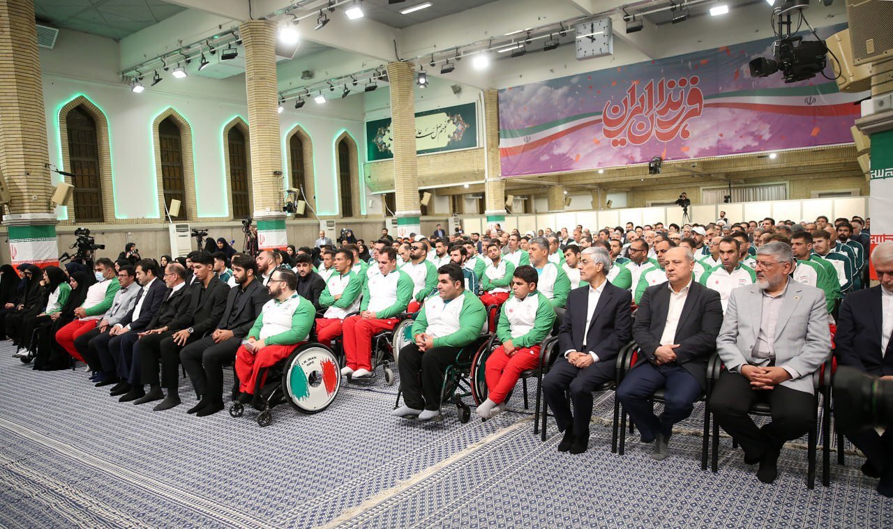 Leader receives Olympic, Paralympic athletes