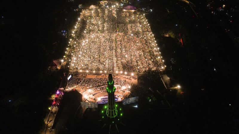 «محفل» در پاکستان غوغا به پا کرد/ حضور خیرهکننده عاشقان قرآن