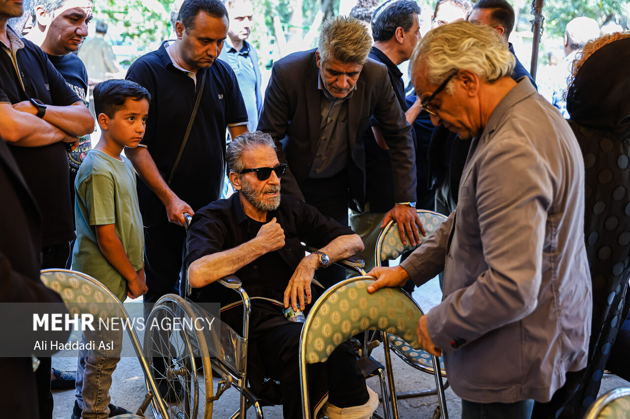 صدرالدین حجازی به خانه ابدی بدرقه شد/ پدرم دلی نقش بازی میکرد