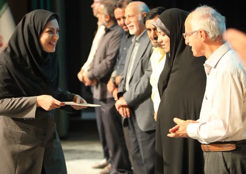 منتخبان سینمایی لرستان تجلیل شدند