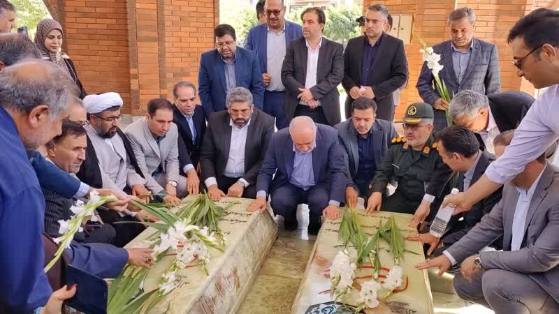 پروژه های عمرانی شهریار با ۲۵۰ میلیارد تومان اعتبار افتتاح شد پروژه های عمرانی شهریار با ۲۵۰ میلیارد تومان اعتبار افتتاح شد