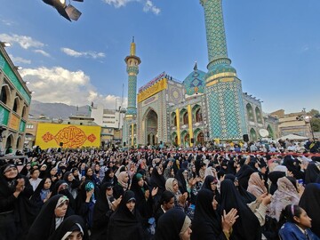 تہران میں "محفل قرآنی" کا انعقاد/ عشاقان رسول (ص) فلسطین کے حامی ہیں کے فلک شگاف نعرے