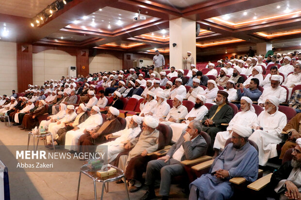 همايش «وحدت، رمز همبستگی» در بندرعباس