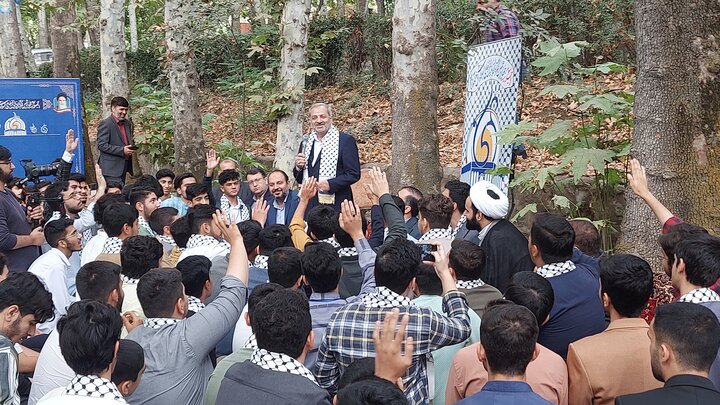 بالاترین ماموریت من انتقال ارزشهای انسانی و دینی است