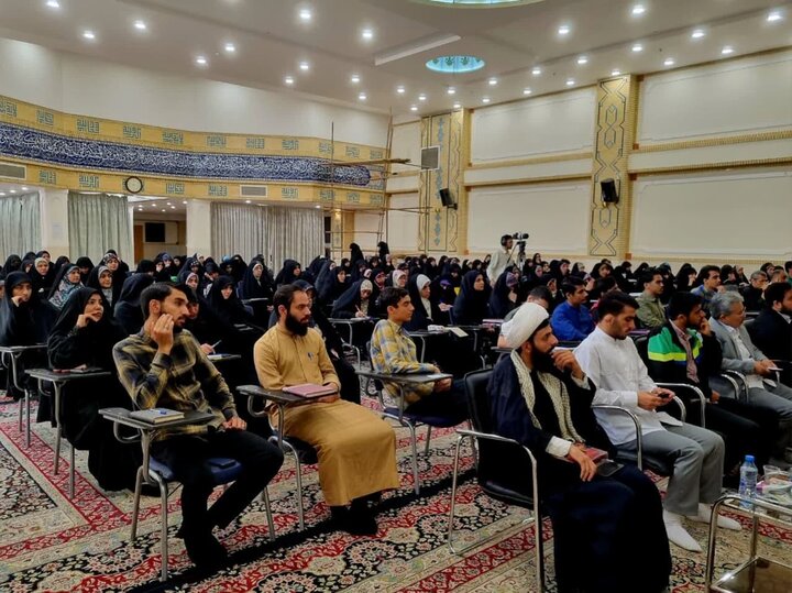 نخستین دوره تربیت مربی حفظ تصویری قرآن کریم در مشهد نخستین دوره تربیت مربی حفظ تصویری قرآن کریم در مشهد