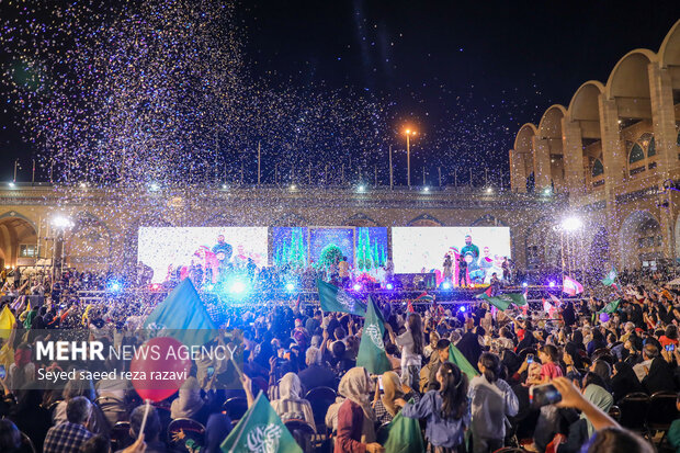 جشن بزرگ خانوادگی هفته وحدت