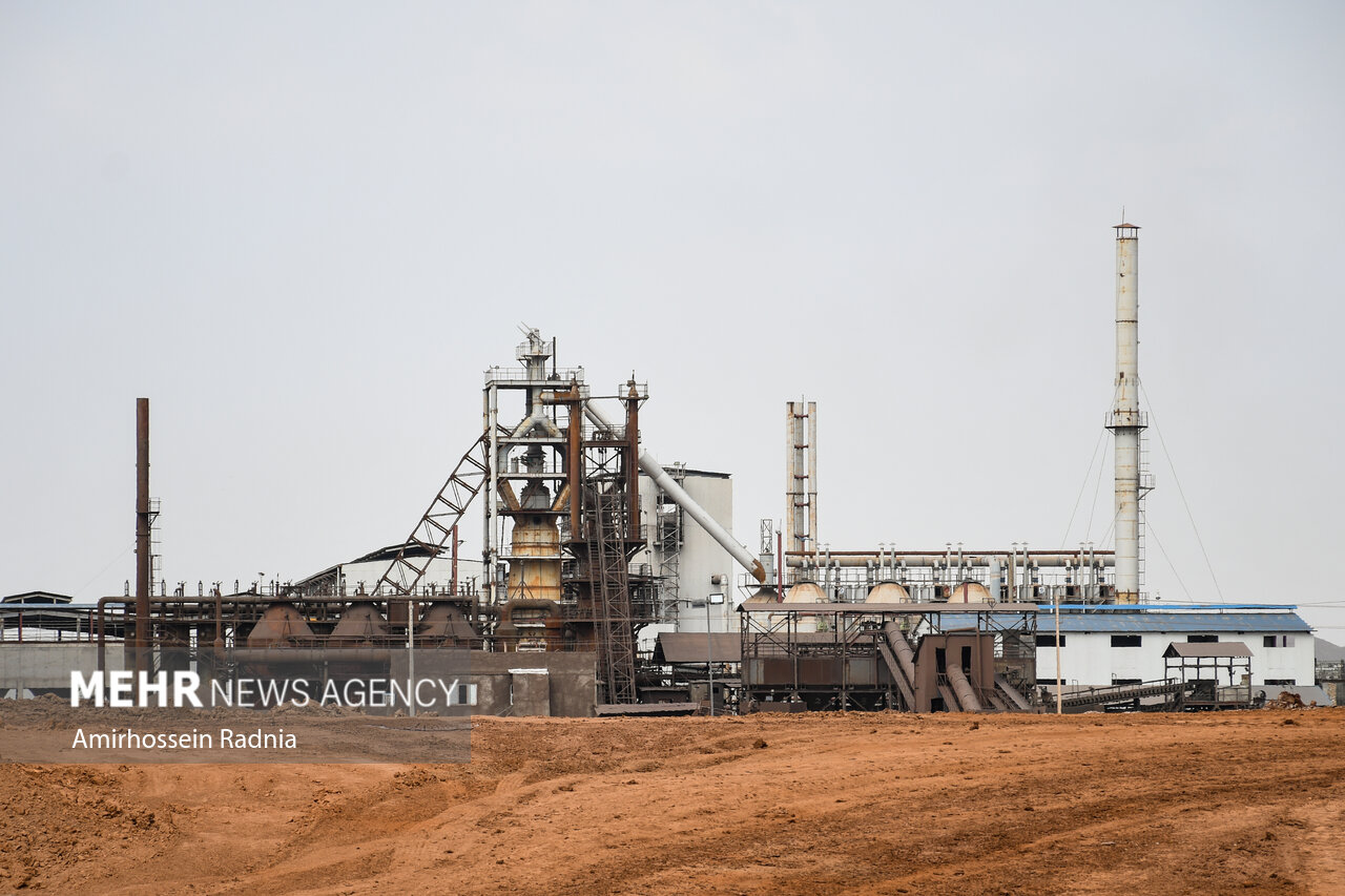 سرمایههای خارجی برای اشتغال زایی در خوسف/توسعه لنگ زیرساخت است