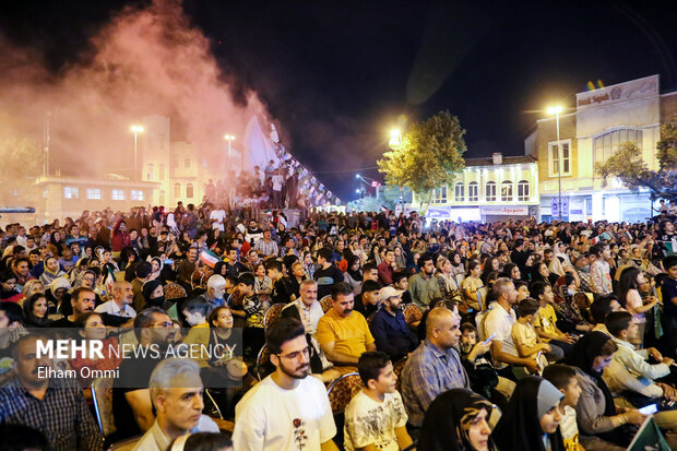 سنگ تمام کردستانی‌ها/امروز همه میهمان جشن پیامبر رحمت هستند