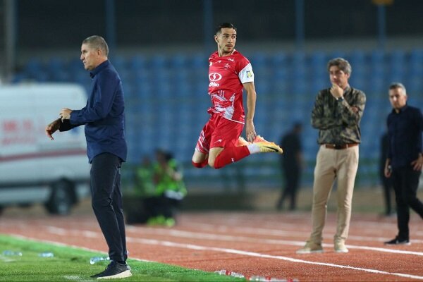 فرشاد احمدزاده؛ ۱۴۳۵ دقیقه بیثمر در پرسپولیس!