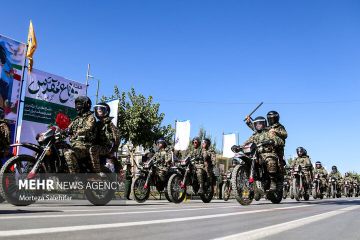 برگزاری رژه خودرویی وموتوری در چهارمحال و بختیاری برگزاری رژه خودرویی وموتوری در چهارمحال و بختیاری