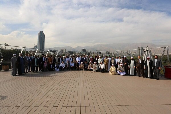 بازدید مهمانان کنفرانس بین‌المللی وحدت اسلامی از پل طبیعت